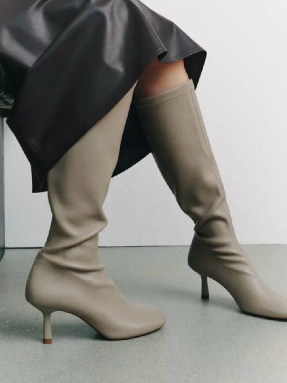 Zara Knee-High Stiletto Boots in Taupe Beige